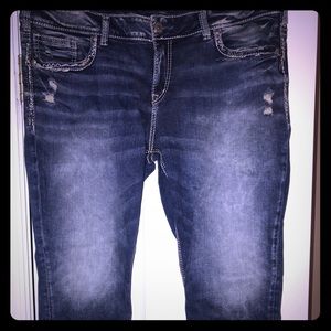 Silver brand distressed capris